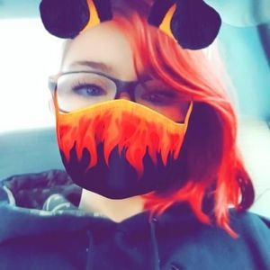 Meet your Posher, Nickie